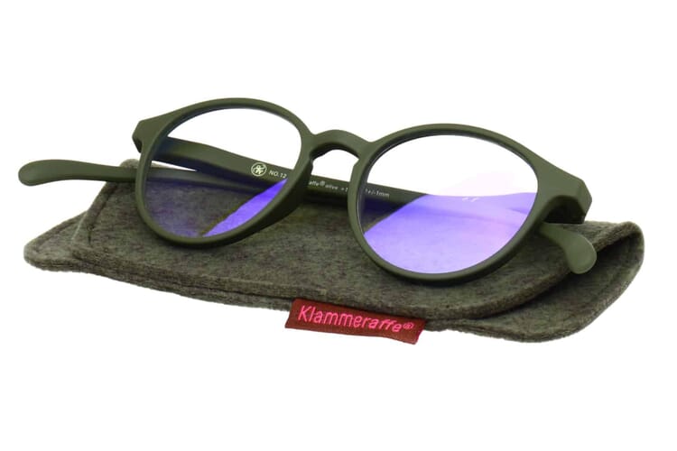 Blaufilter-Lesebrille-Klammeraffe-12-auf-Etui-olive No. 12 60% Olive