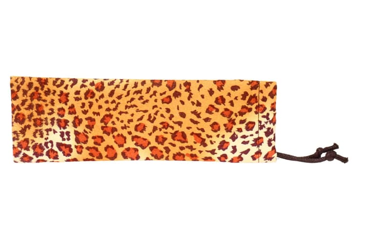 Lesebrille-NewsOptic-20-Etui-leo-hell No. 20 Leo hell