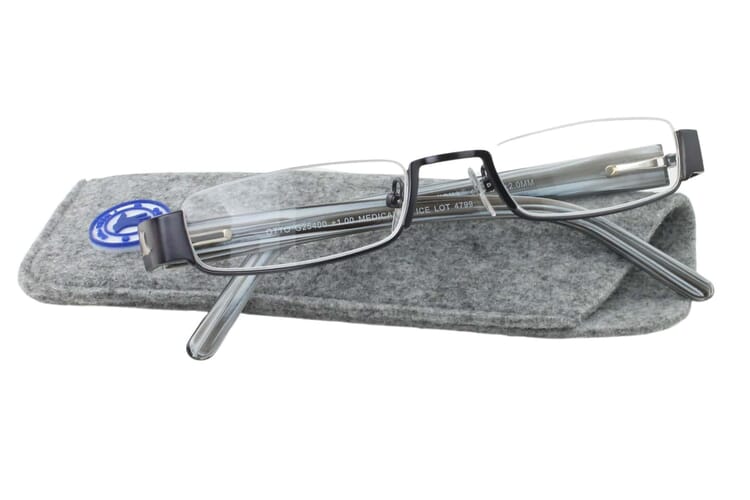 I Need You Halbrand Lesebrille Otto gun auf Etui I Need You Halbrand Lesebrille Otto gun Produktbild auf Etui