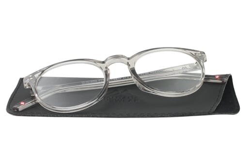Lesebrille Montana MR55 crystal auf Etui Produktbild