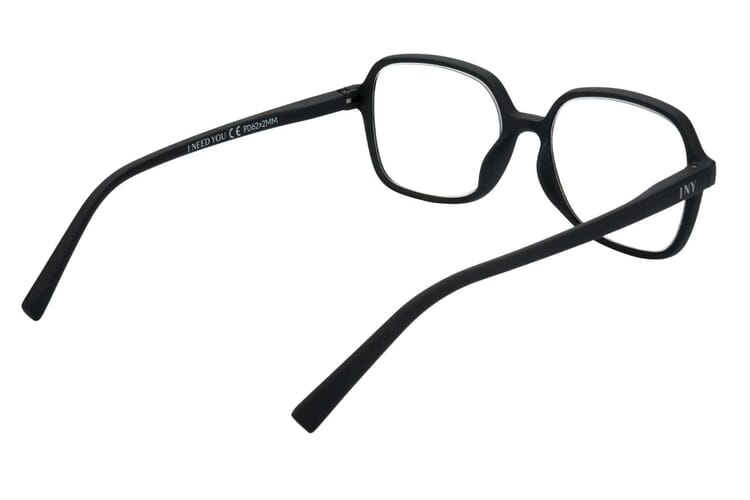 i-need-you-lesebrille-greta-schwarz-innen I Need You Lesebrille Greta schwarz innen