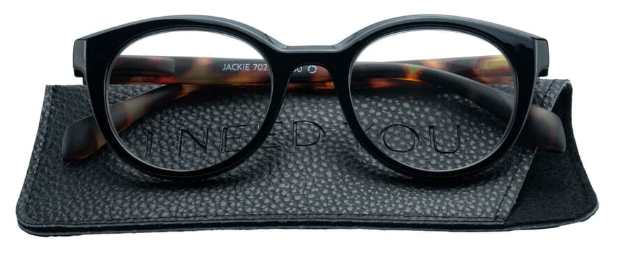 Lesebrille I Need You Jackie schwarz mit etui Lesebrille I Need You Jackie schwarz mit etui