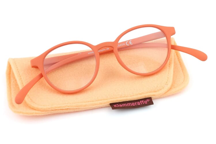 Klammeraffe-reading-glasses-12-salmon-with-case Reading glasses Klammeraffe no. 12 salmon with case