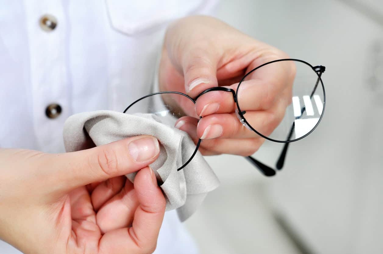 brille putzen richtig gemacht