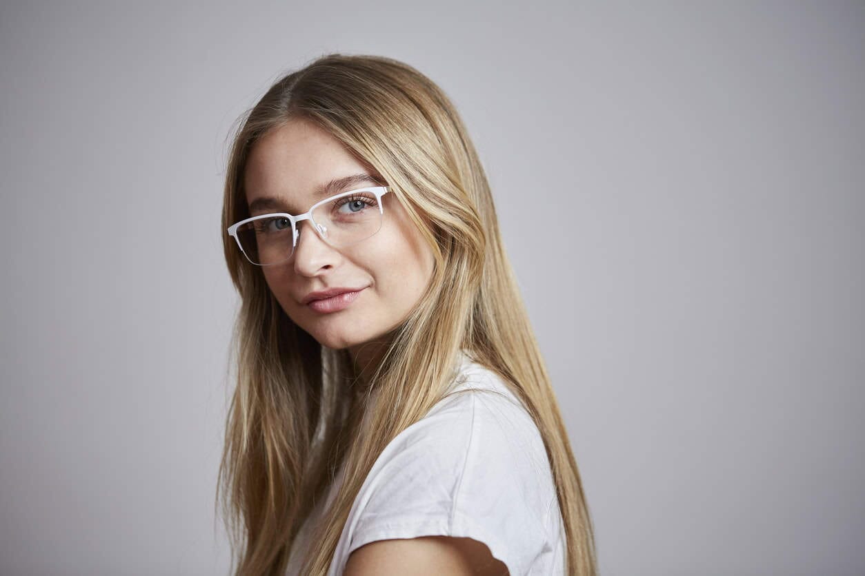 Welche Brille passt zu rundem Gesicht? Lesebrille.de
