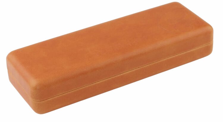 Klammeraffe-Etui-braun-geschlossen Klammeraffe Etui braun geschlossen