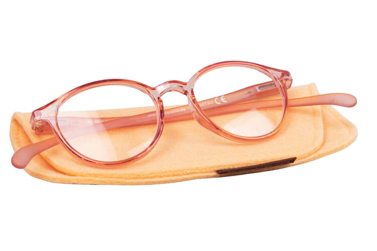 Klammeraffe-no12-peach-with-case No. 12 Peach