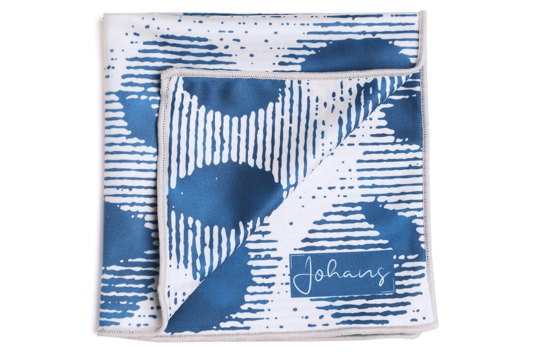 JOH-TUCH-Circles-gefaltet Spectacle and display cloth CIRCLES