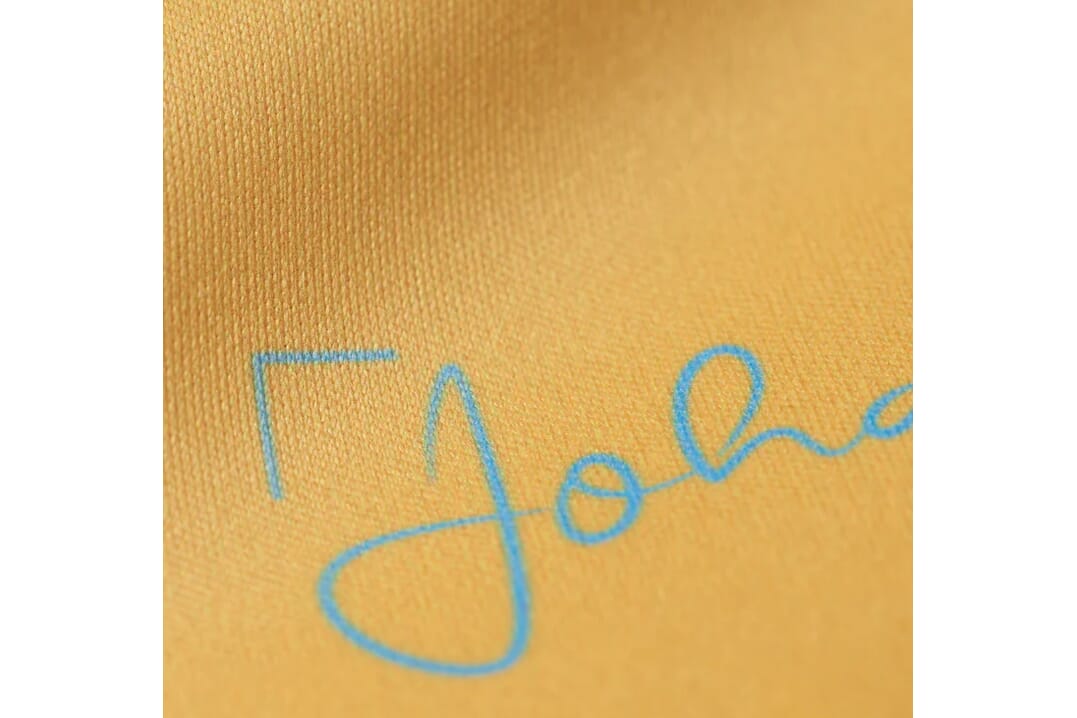 Johanes-Tuch-Gelb-detail Brillen- und Displaytuch GELB