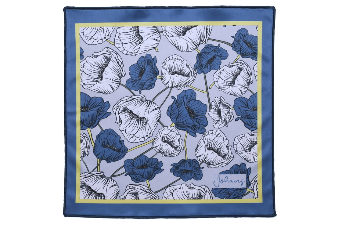 Johans-Tuch_MOHN-offen Glasses and display cloth MOHN