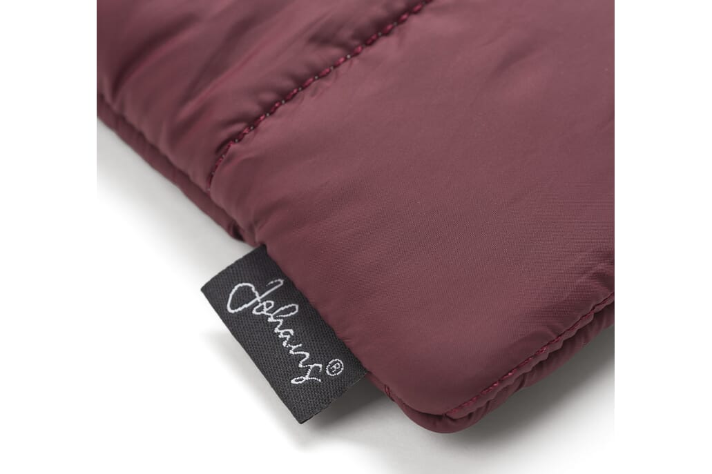 Johans_Puffybag-bordeauxrot-detail Brillenetui Puffy Bag BORDEAUXROT