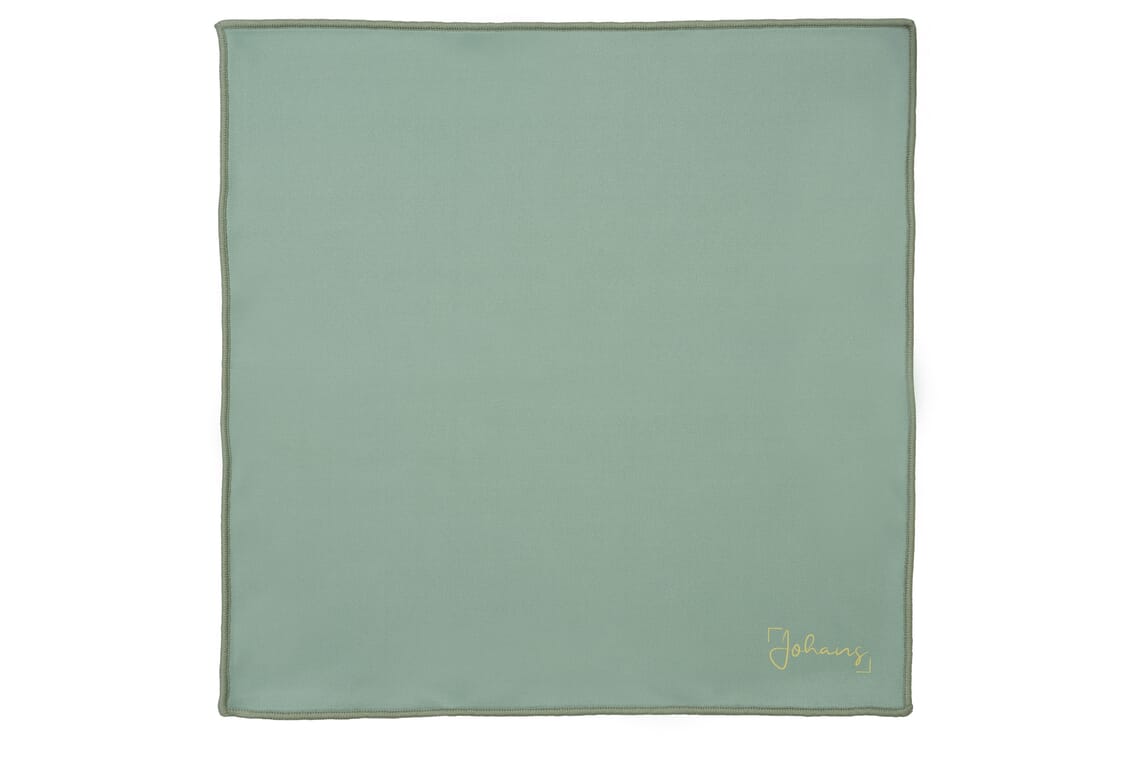 Johans_Tuch-salbeigruen--ganz Brillen- und Displaytuch SALBEIGRÜN