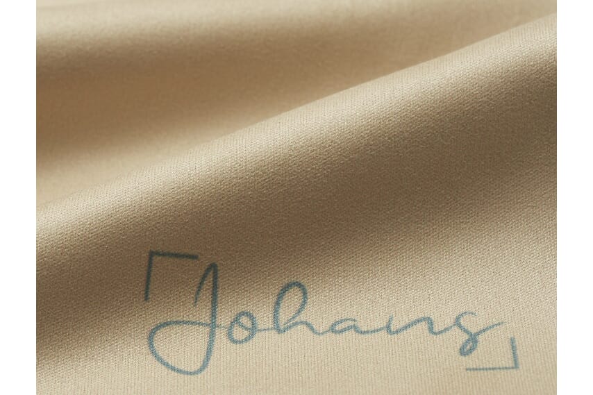 Johans_Tuch-sandgelb-detail Brillen- und Displaytuch SANDGELB